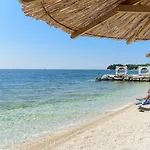 Prenci Private Pool * Tinjan