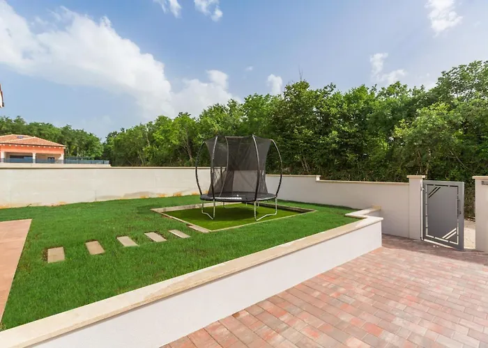 Prenci Private Pool * Tinjan